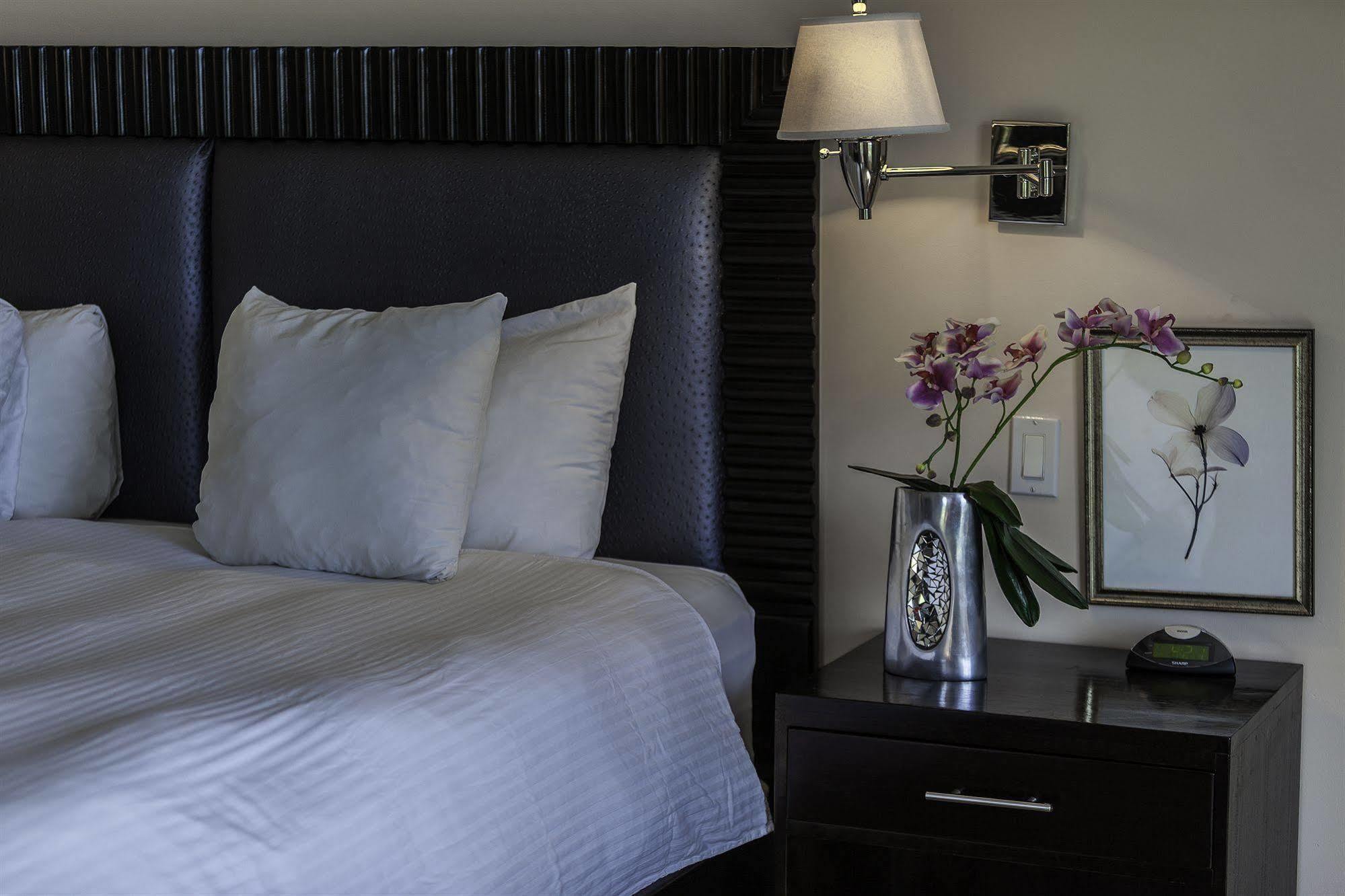 Princess Heights Luxury Condo Hotel Oyster Pond ภายนอก รูปภาพ